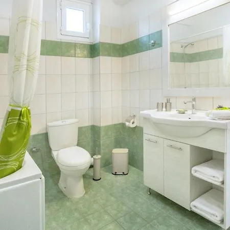Second Apartament Skála Sotíros