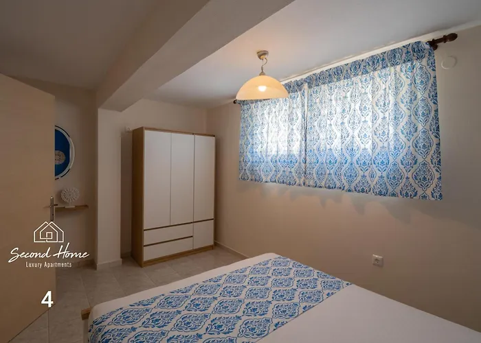 第二个家公寓 * 斯卡拉索提罗斯