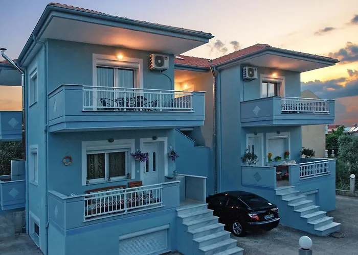 第二个家公寓 * 斯卡拉索提罗斯